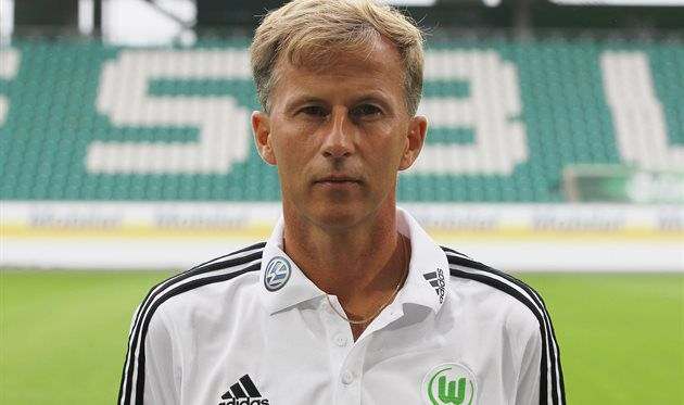 Йонкер — новый тренер Вольфсбурга