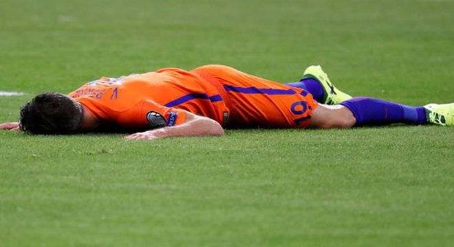Ван Перси может завершить карьеру из-за ужасной травмы, полученной в матче Франция – Нидерланды