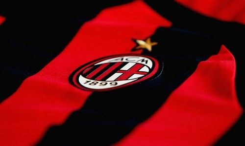 Милан выплатил 123 млн евро долгов