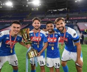 ВИДЕО. Как Неаполь праздновал победу в Кубке Италии