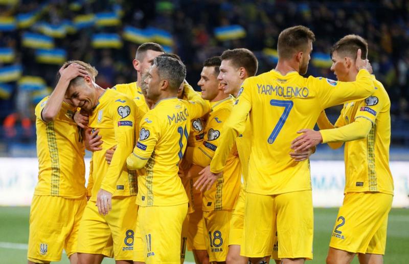 Можно купить квартиру на Лукьяновке: стали известны премиальные сборной Украины за выход на Евро-2020