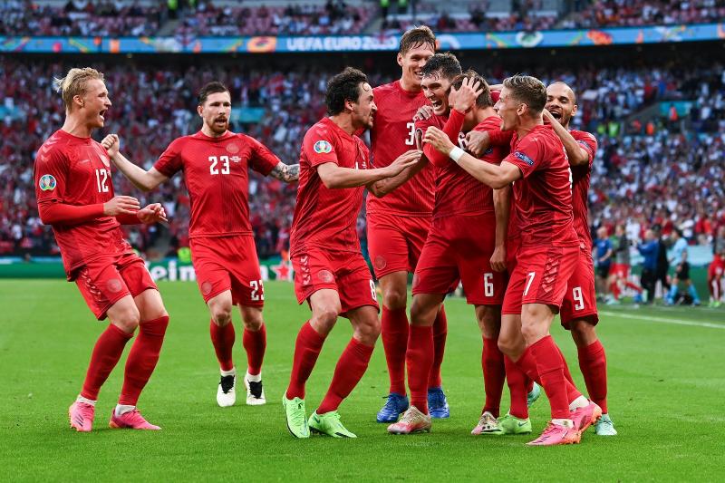 Британские СМИ: гол Дании в матче с Англией нужно было отменить