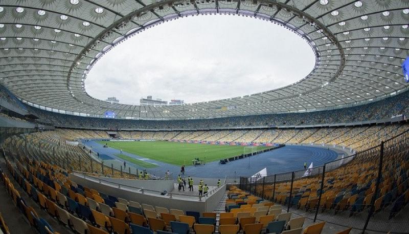 Українським уболівальникам дозволили заповнювати стадіони на 2/3 місткості